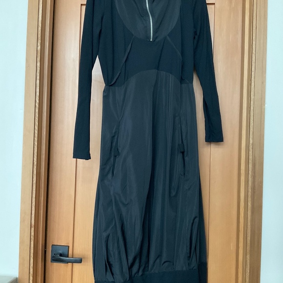 Black parachute dress in size medium - Picture 1 of 5